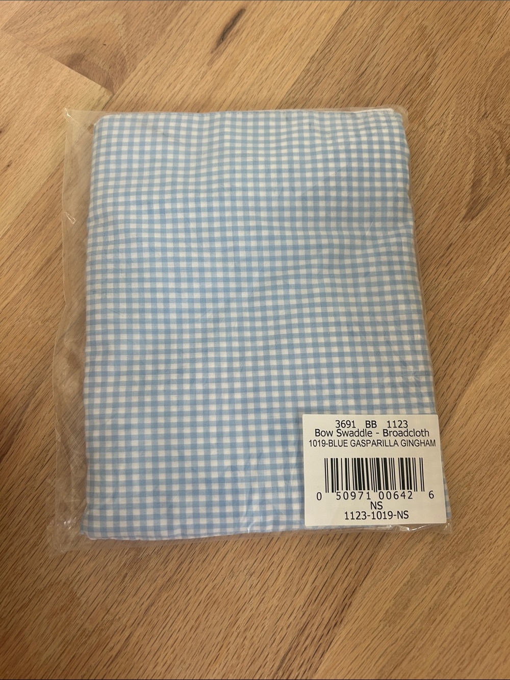Bow Swaddle - Blue Gasparilla Gingham TBBC NWT